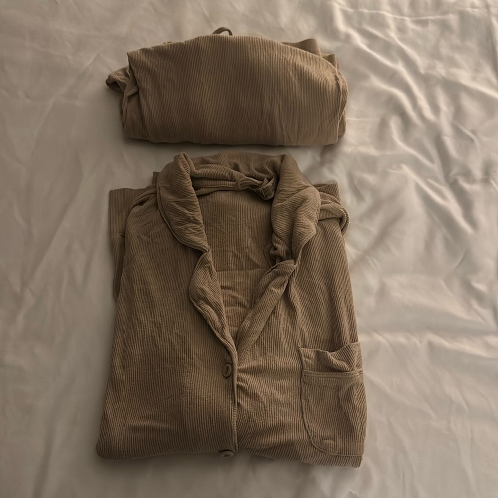 SKIMS pajama set